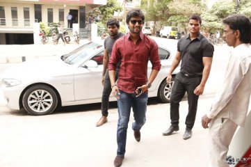 Memu Saitham TV Show Photos